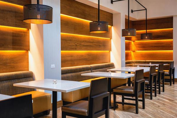 Sheraton West Des Moines Hotel