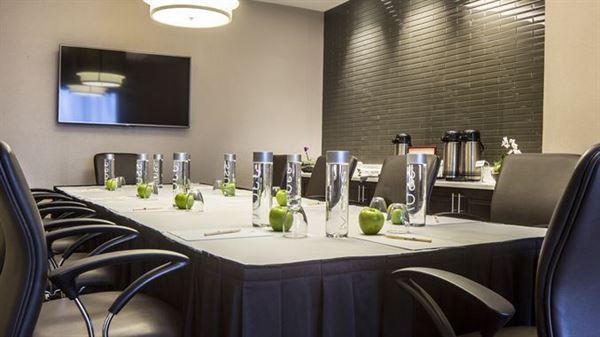 DoubleTree by Hilton Hotel Largo/Washington DC