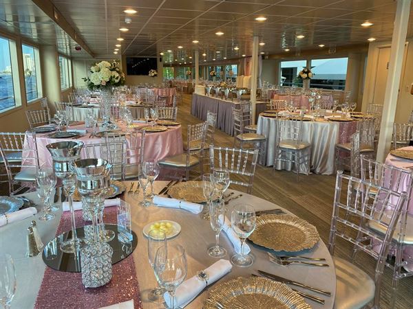 Sir Winston Luxury Yacht Charters