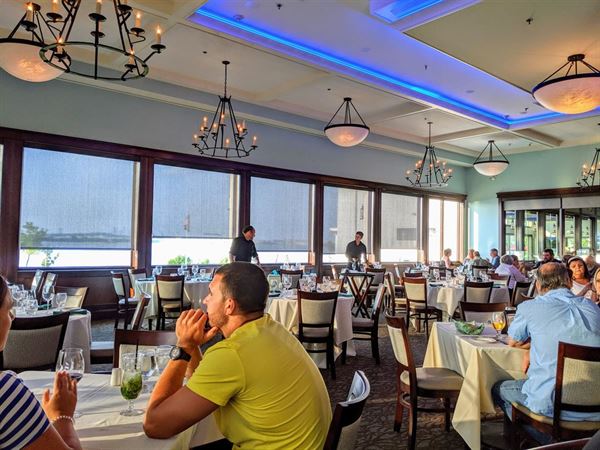 Riverwinds Restaurant