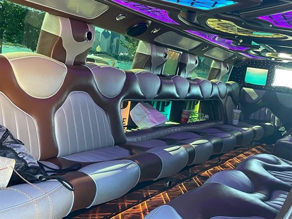 Black Car Luxury Prom Limo Service