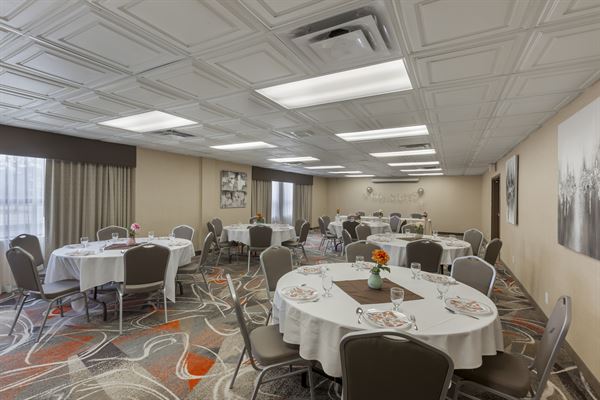 Best Western Plus Rose City Suites