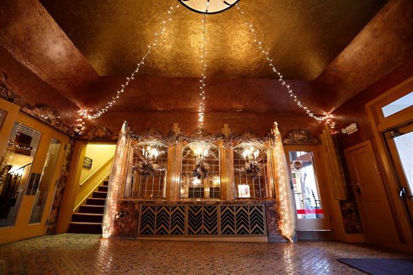 Buskirk-Chumley Theater