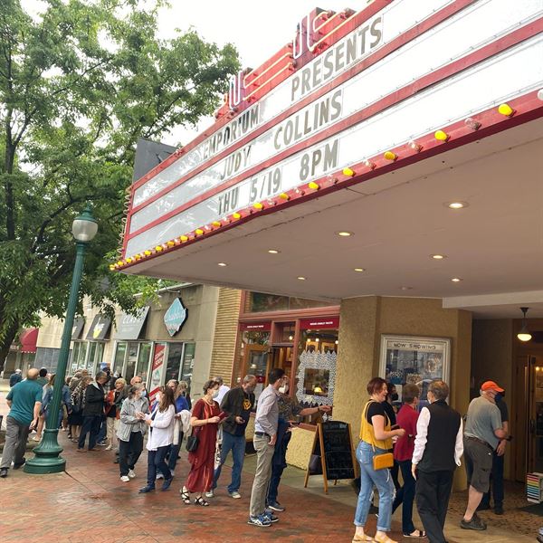 Buskirk-Chumley Theater