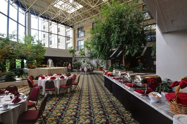 Best Western Royal Plaza Hotel & Trade Center