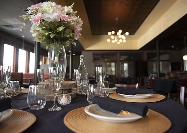 Magic Tree Pub & Eatery