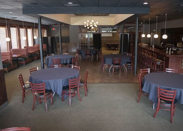 Magic Tree Pub & Eatery