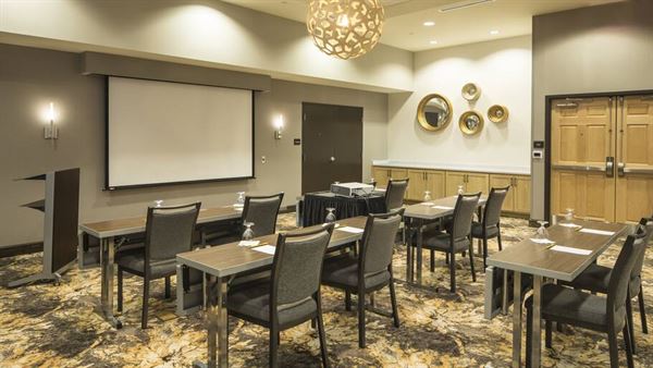 Hilton Garden Inn Pittsburgh Airport