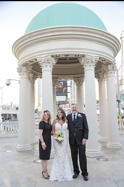 Seal It With A Kiss Ceremonies