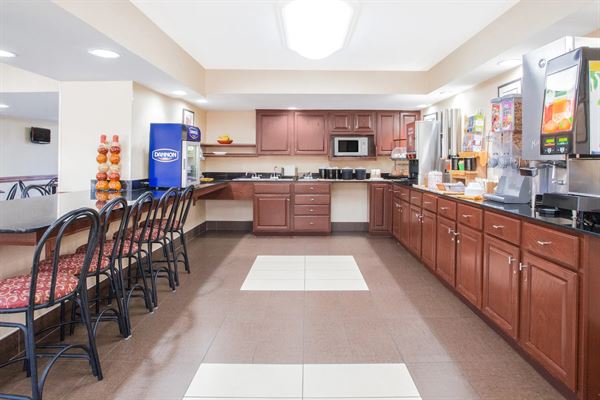 Ramada Hotel & Conference Center