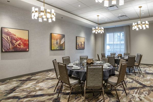 Cambria Hotel Louisville Downtown