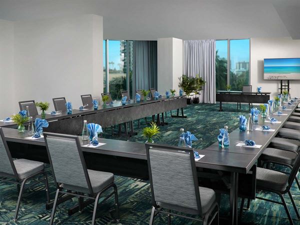 Solé on the Ocean Resort