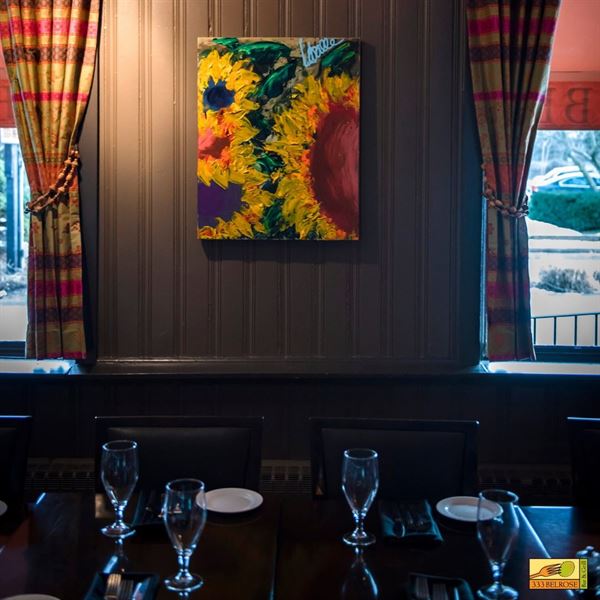 333 Belrose Bar & Grill