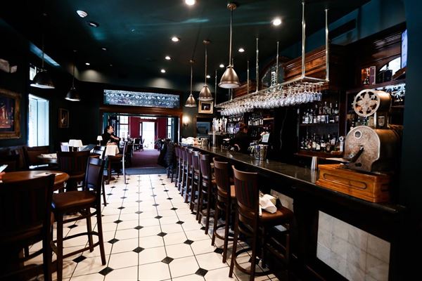 Rocco's The Brick Hotel