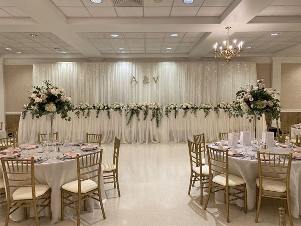 Tom's Country Place Caterers