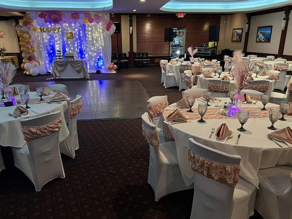 Blue Dolphin Seafood Bar & Grill