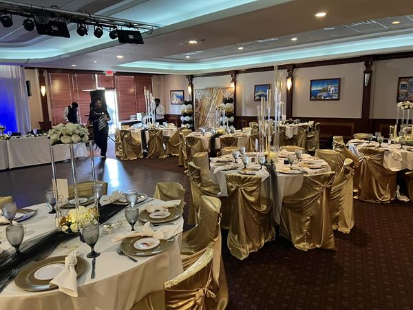 Blue Dolphin Seafood Bar & Grill