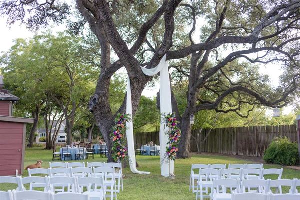 Le Bleu House Events