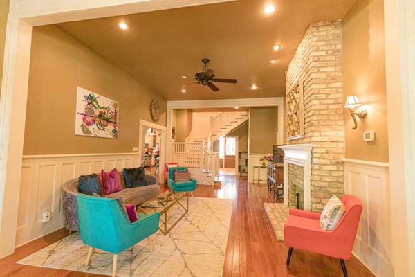 Le Bleu House Events