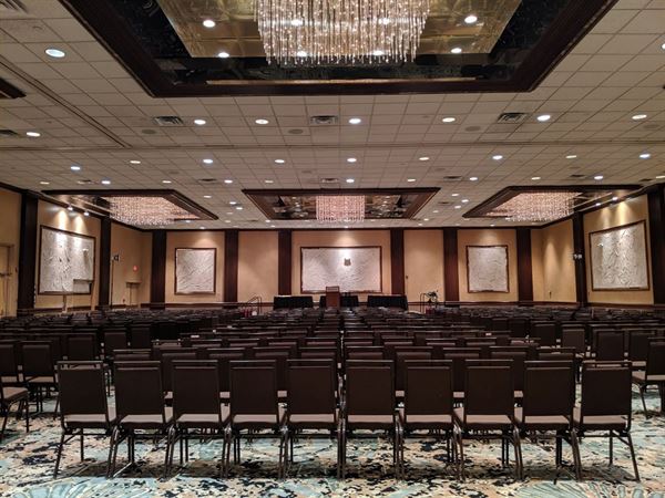 Crowne Plaza Knoxville Downtown University