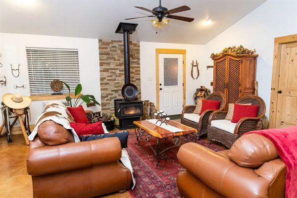 The Hitchin' Post at Lazy H Lodge