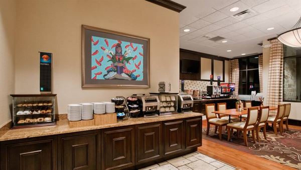 Embassy Suites Riverwalk - Downtown