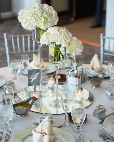 The Downtown Club at the Met