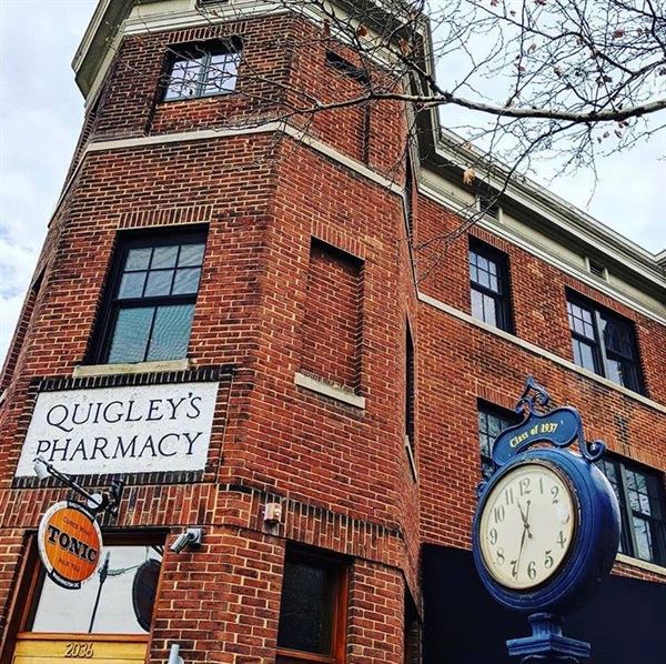 Tonic At Quigley's Bar and Restaurant
