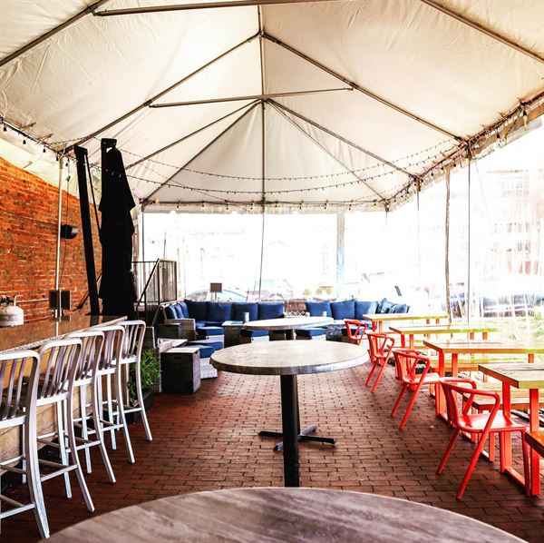 Tonic At Quigley's Bar and Restaurant