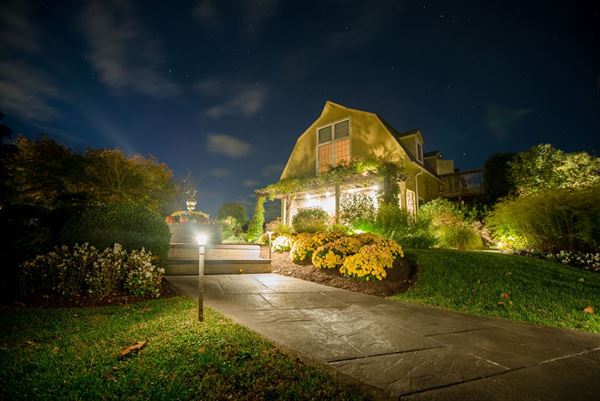 Crossing Vineyards and Winery