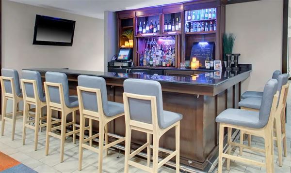 Hyatt House Sterling/Dulles Airport-North