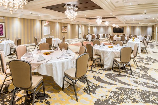 Crowne Plaza Saddle Brook