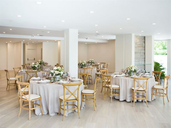 The Gate House, at 124 on Queen Hotel & Spa