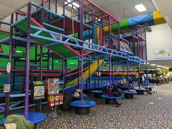 Interskate 91 Family Entertainment Center