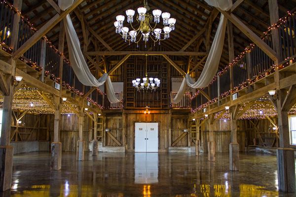 The Legacy Barn - Wedding and Event Venue
