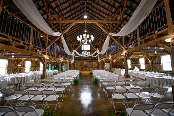 The Legacy Barn - Wedding and Event Venue