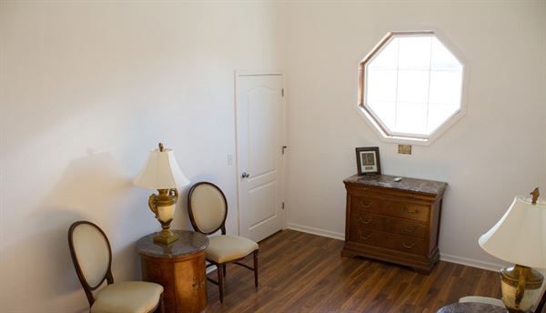 The Legacy Barn - Wedding and Event Venue