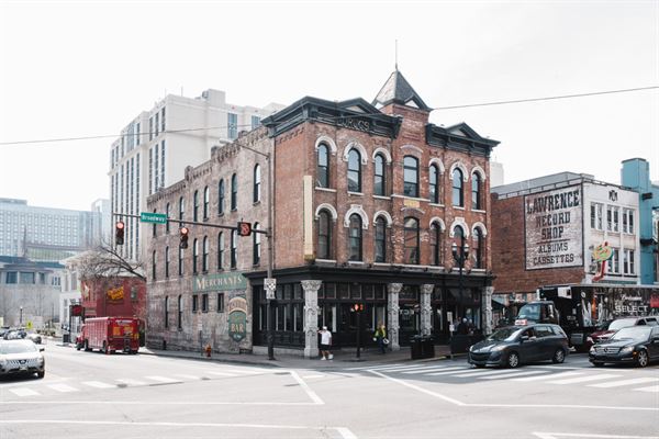 Merchants Restaurant