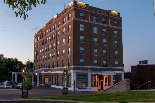 The Landmark Inn