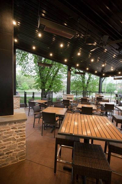 P J Whelihan's Pub & Restaurant