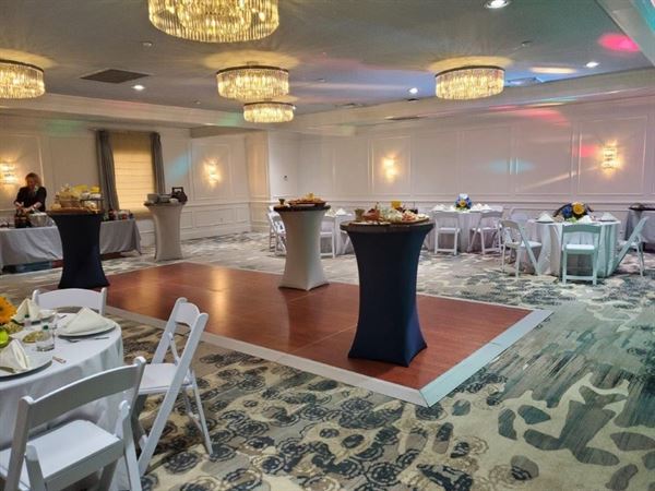 Palmera Inn & Suites