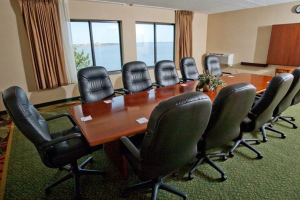 SouthShore Hotel on Lake Bemidji