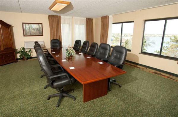 SouthShore Hotel on Lake Bemidji