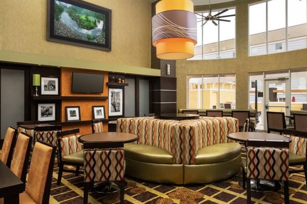 Hampton Inn & Suites Lake City