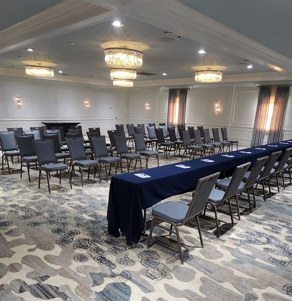 Palmera Inn & Suites