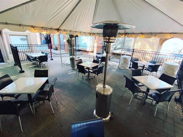 The Lion's Den (The King's Arms Oakville)