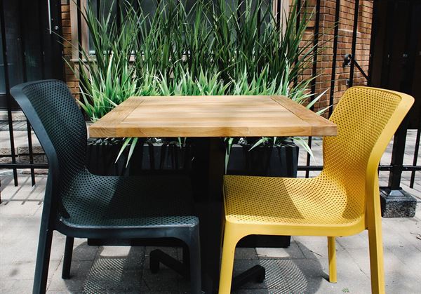 The Lion's Den (The King's Arms Oakville)