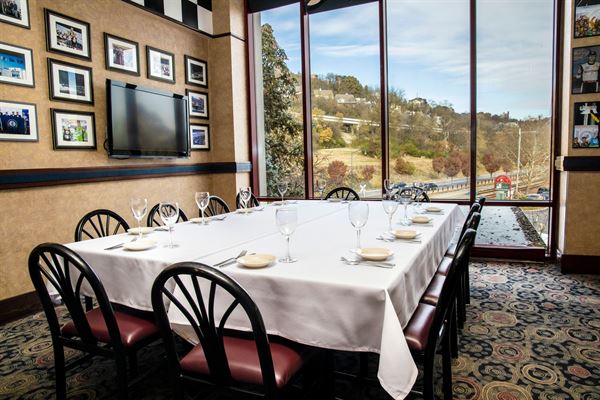 Montgomery Inn Restaurant - The Boathouse