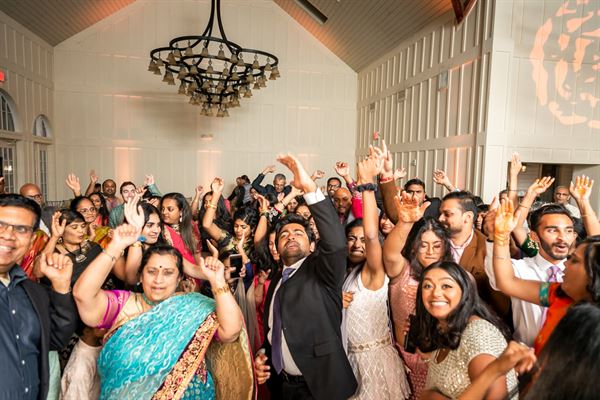 Pakistani DJ - Indian Wedding DJ, Desi DJ, Punjabi DJ, Pakistani DJ