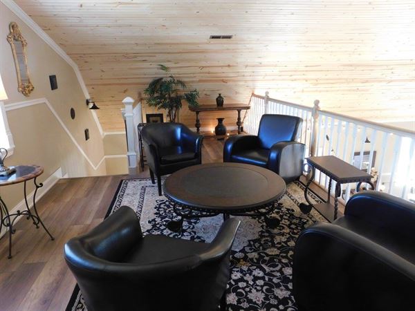 Young's Lodge on the Chariton